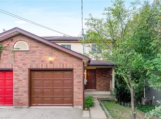 26 Woolwich St, Kitchener, ON N2K 1R9