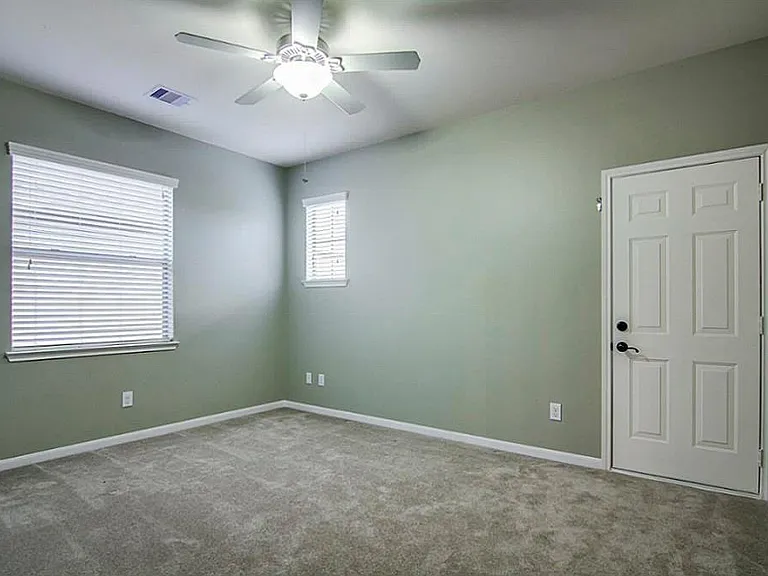 10207 White Pines Dr — Photo 22