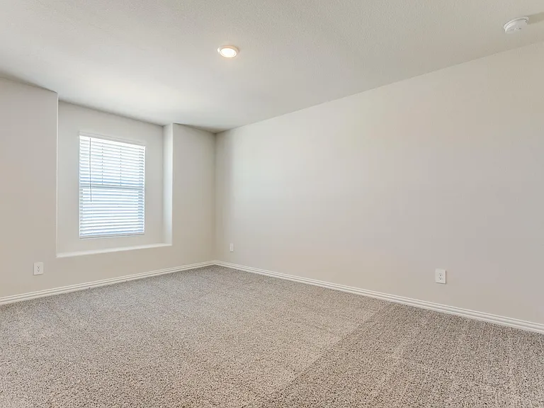 105 Caliber Ct — Photo 10