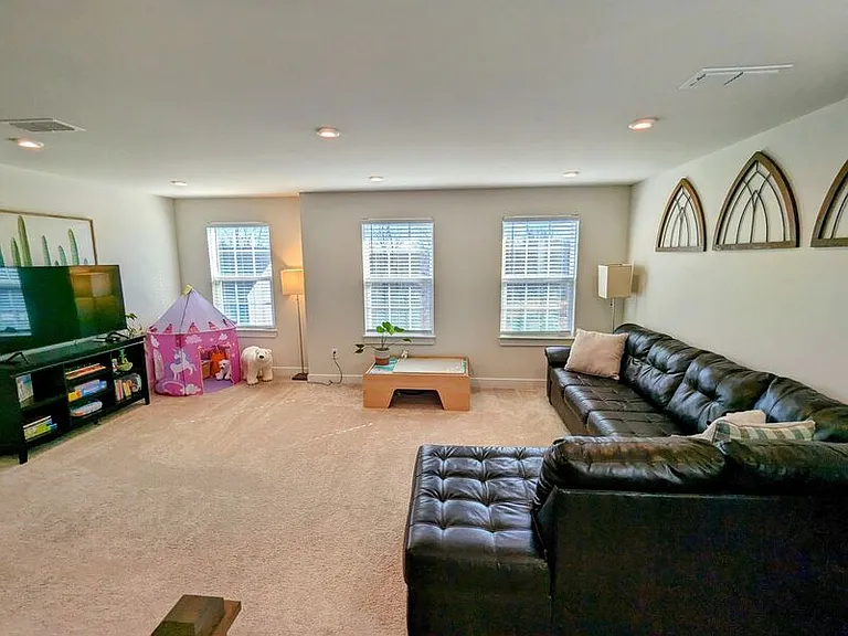 3836 Knighton Cir — Photo 28