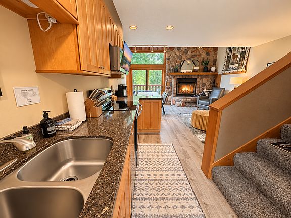 5th image of 511 Moose Mountain Dr