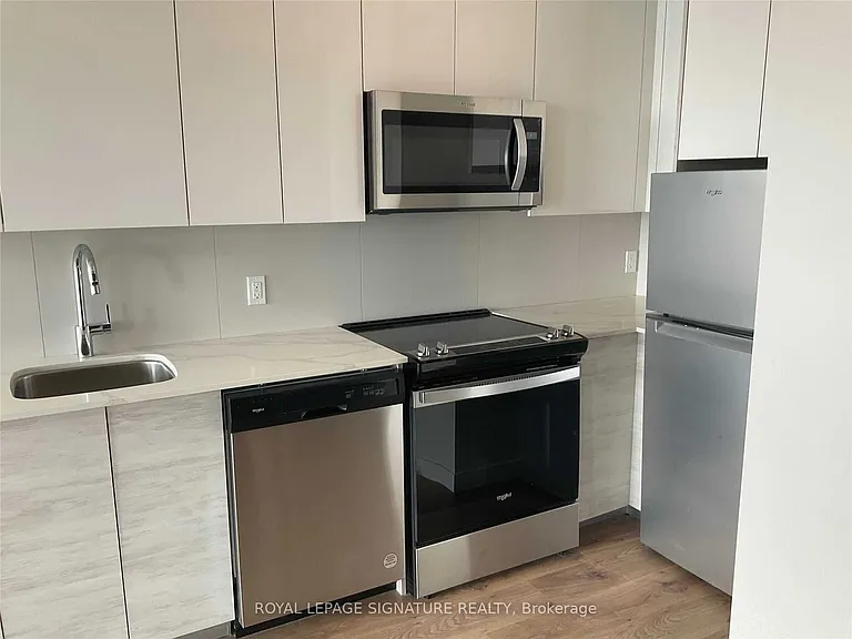 60 Frederick St #2811 — Photo 2