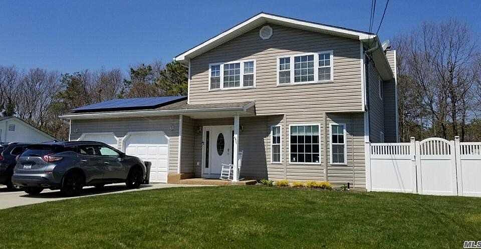 1st image of 103 Chanel Dr E