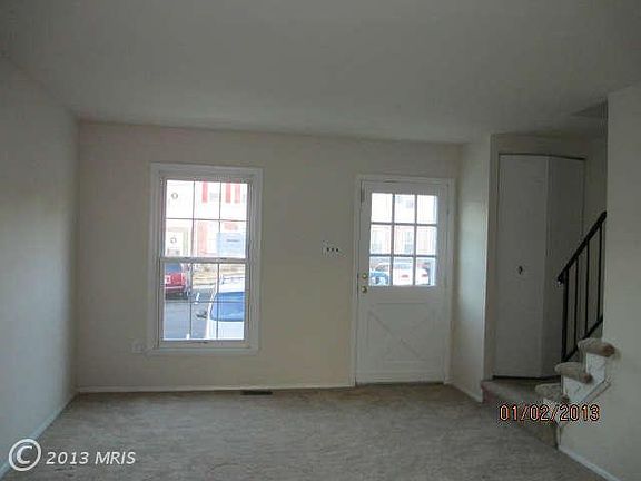 2nd image of 5 Dunnett Ct #4C