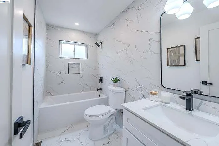 3743 Sanford St — Photo 33