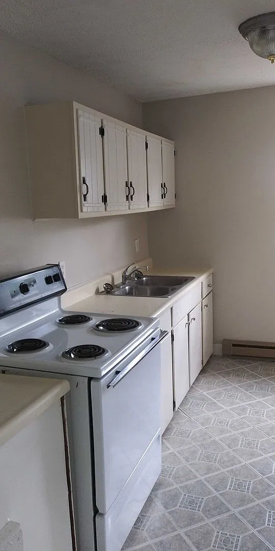 1114 S Miller St — Photo 3