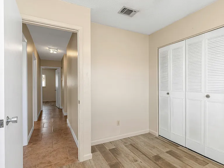 Bedroom #1