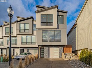 2375 N R St, Washougal, WA 98671