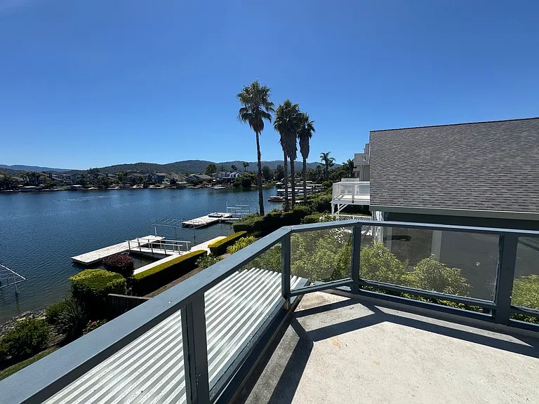 138 Del Oro Lagoon — Photo 21