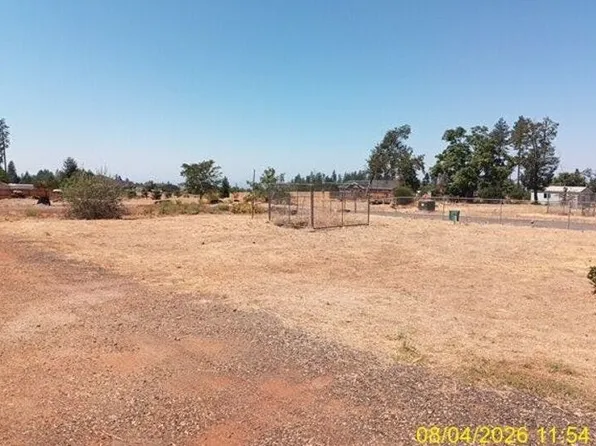 5911 Oliver Rd, Paradise, CA 95969