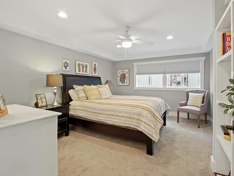 441 Calle De Aragon — Photo 19