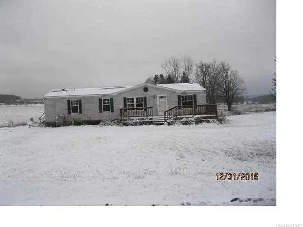 1491 Cross Rd, Freedom, NY 14065