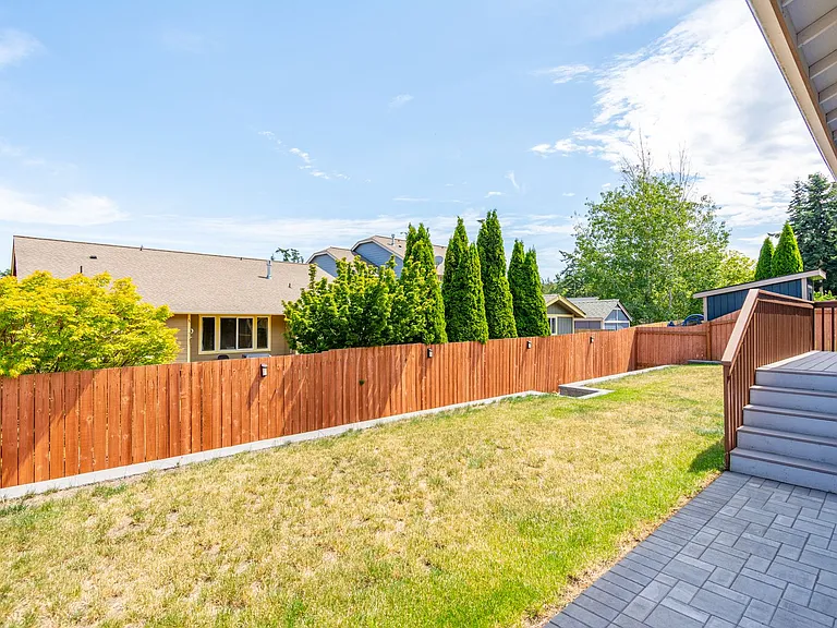 1640 SW Downfield Way — Photo 28