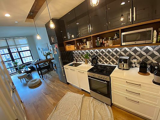 3rd image of 41-21 28th St #11G
