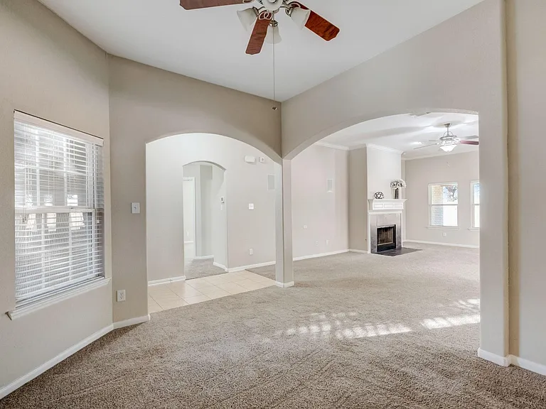 7219 Palmito Ranch Dr — Photo 7