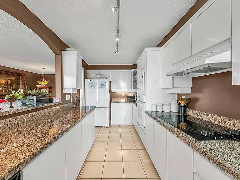 338 Taylor Way — Photo 8