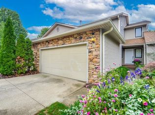 184 Delaware Trl, Akron, OH 44321