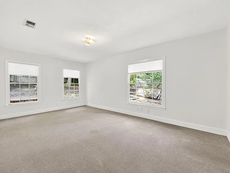 2506 Hillview Rd — Photo 21