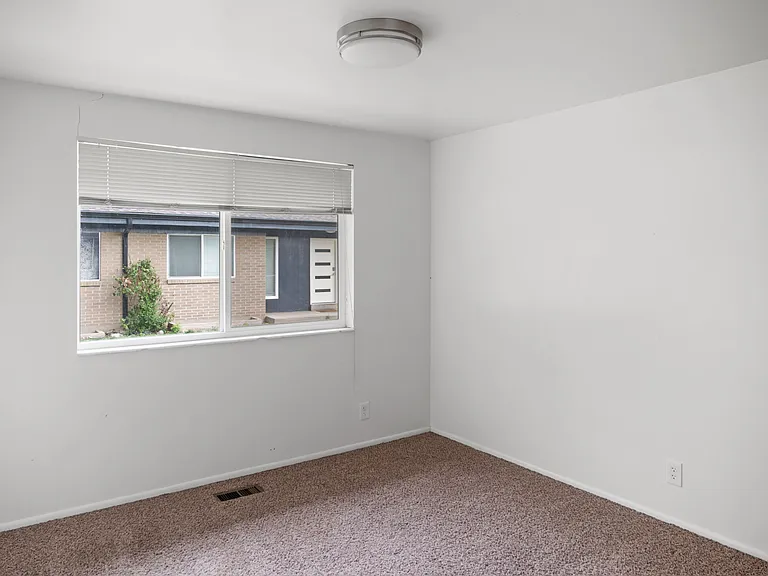 1415 E Murphys Ln — Photo 24