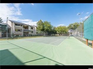 925 E Creekhill Ln #30-1, Midvale, UT 84047