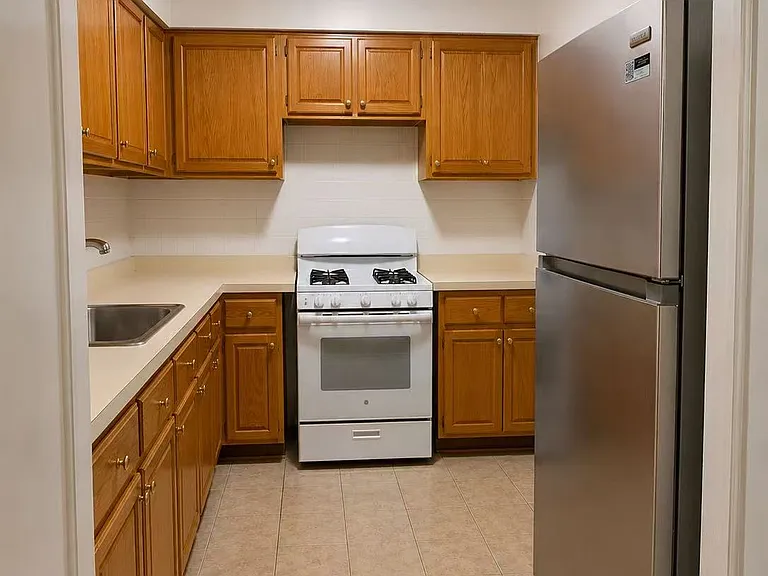 1392 Bristow St #1 — Photo 1
