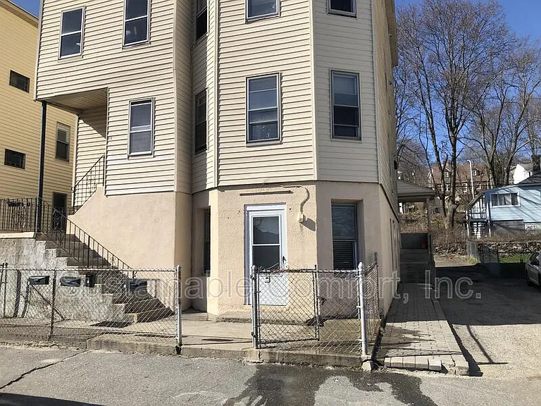 12 Creston St #1 — Photo 41