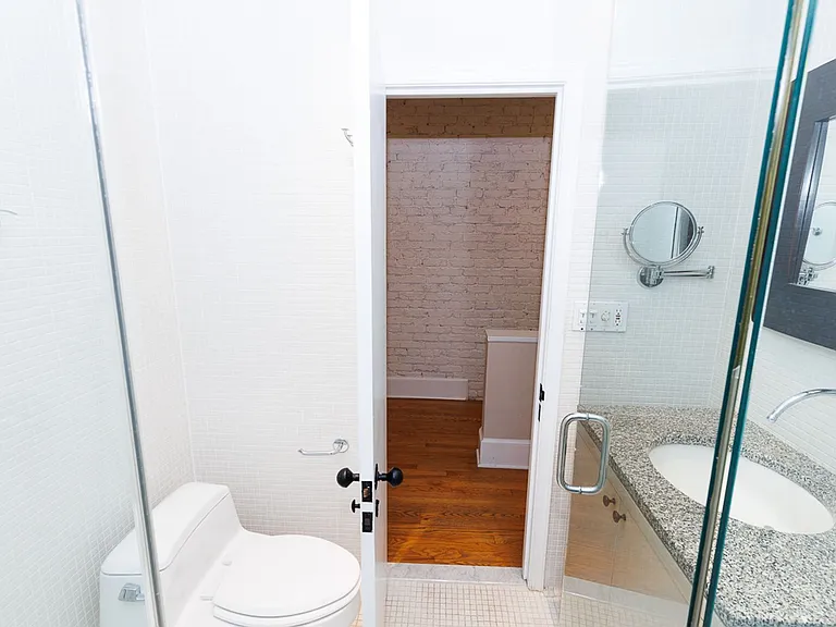 1738 T St NW #4 — Photo 17