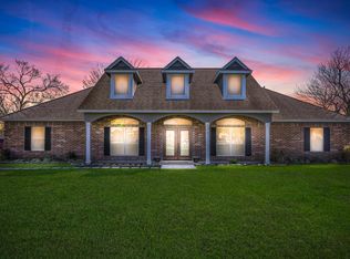 8910 McCollum Park Rd, Beach City, TX 77523