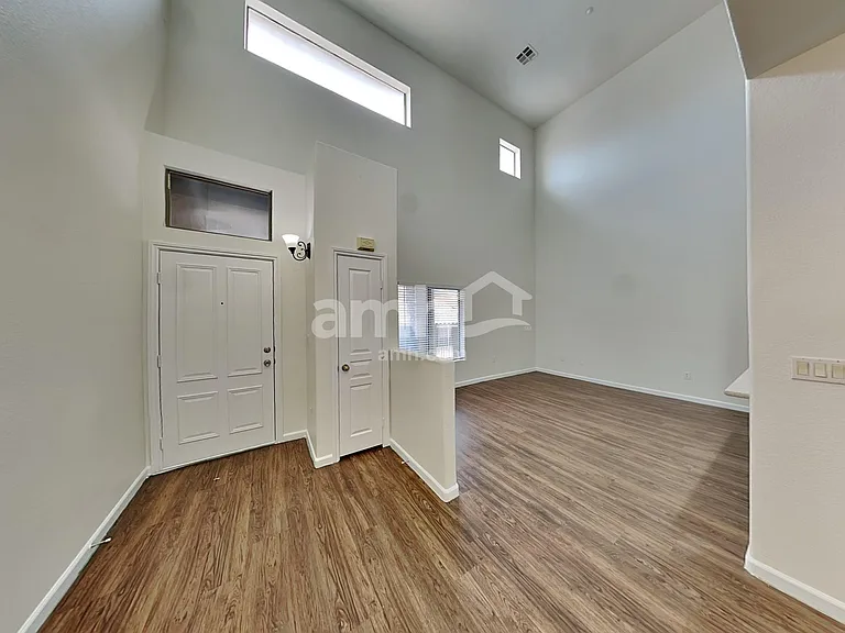 10477 Tuscany Rose Ct — Photo 7