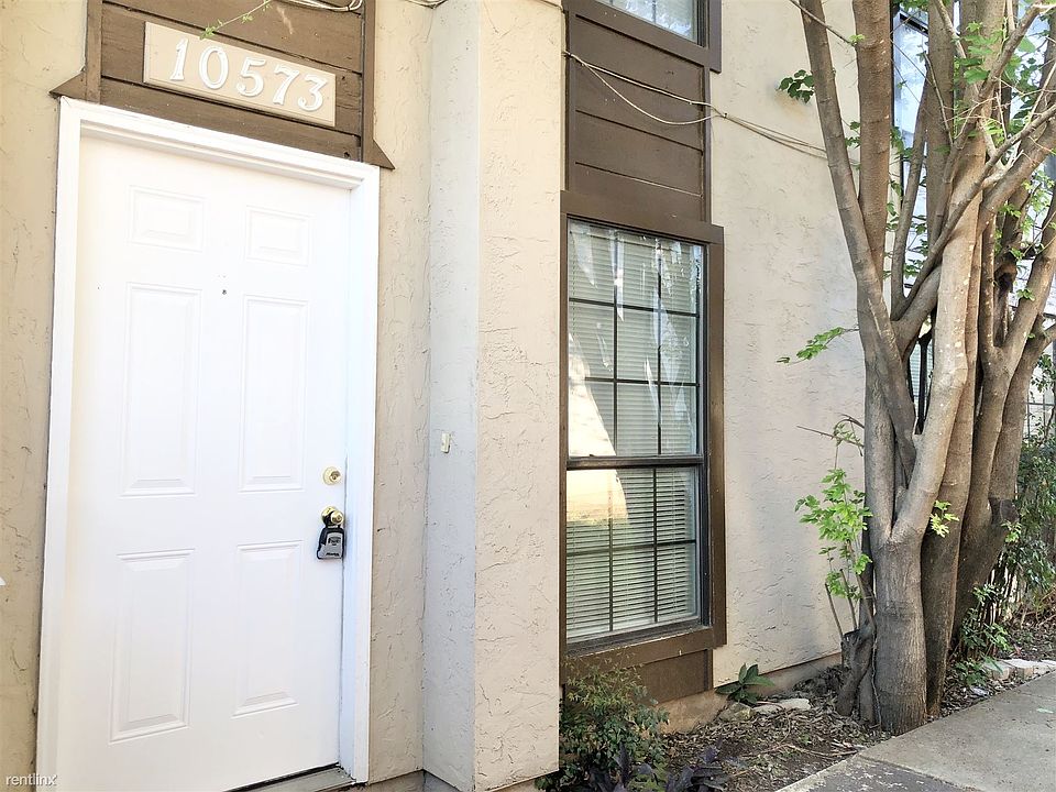 1st image of 10573 Starcrest Dr