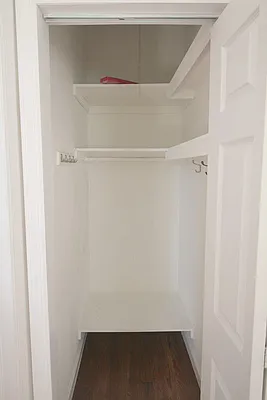 Rented by Elite NY Holdings | media 47