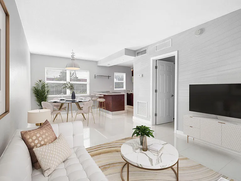 416 NE 15th Ave #11 — Photo 2