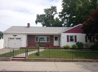 100 Desoto Rd, West Roxbury, MA 02132