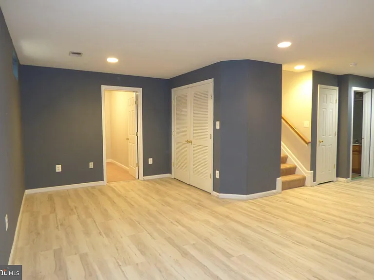 20957 Duryea Ter — Photo 22