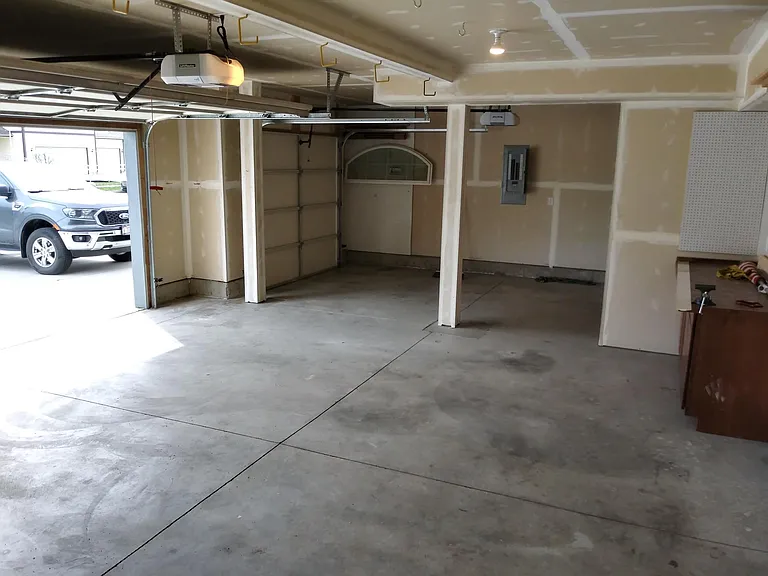 18207 E Montgomery Ave — Photo 7