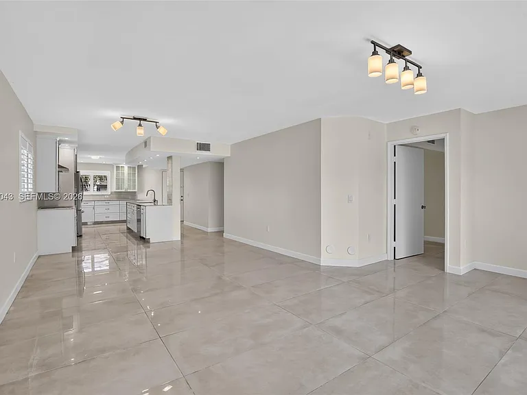 13800 SW 14th St #114C — Photo 12