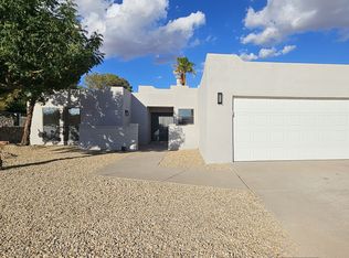 3392 Elkridge Ln, Las Cruces, NM 88005