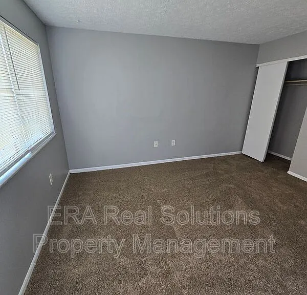 2721 Charles Dr — Photo 6