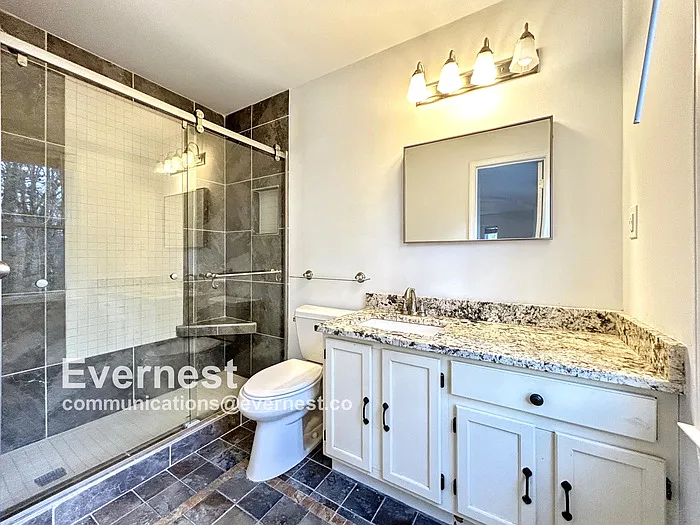 405 Revere Ct — Photo 38
