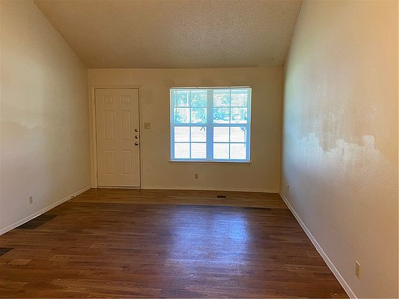 5th image of 2211 E Stassney Ln #B
