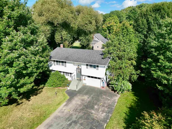 315 Jackson Street, Newport City, VT 05855