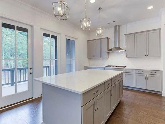 3932 Danube Lane 1 Elevation Image 3