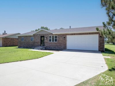 101 Verna Dr, Holcomb, KS, 67851