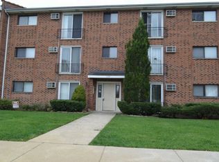 1239 Harding Ave APT C2, Des Plaines, IL 60016
