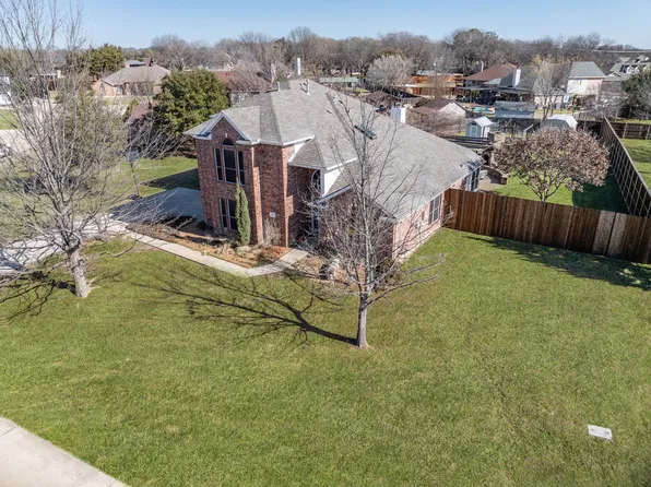 310 Cottonwood Trl, Shady Shores, TX 76208