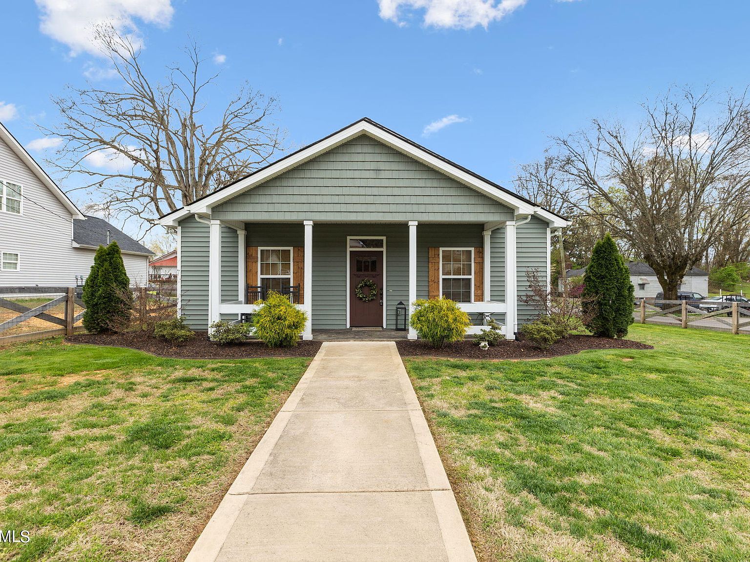 220 Hillcrest St, Clinton, TN 37716 Zillow