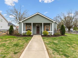 220 Hillcrest St, Clinton, TN 37716