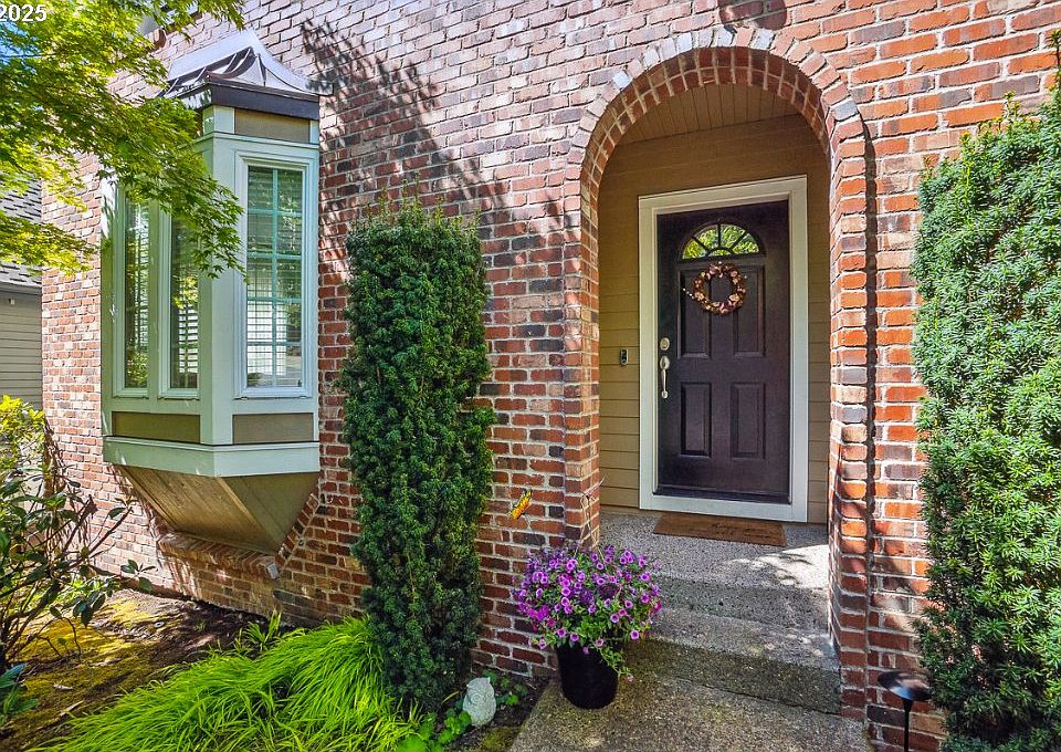 10272 NW Edgewood Dr, Portland, OR 97229 | MLS #380576470 | Zillow
