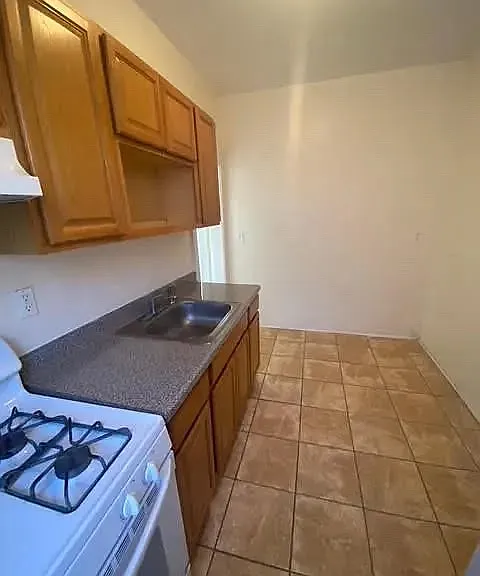 75 N 7th St #107A — Photo 2