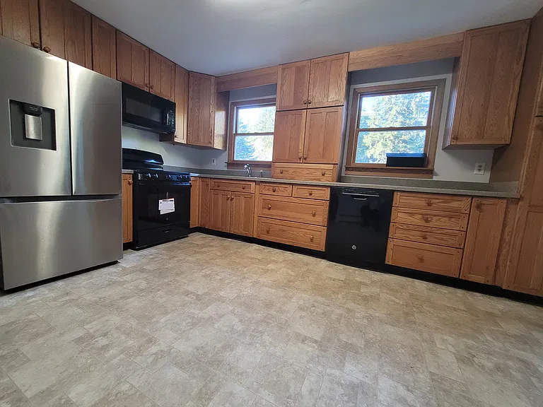 420 Crescent Ave — Photo 6